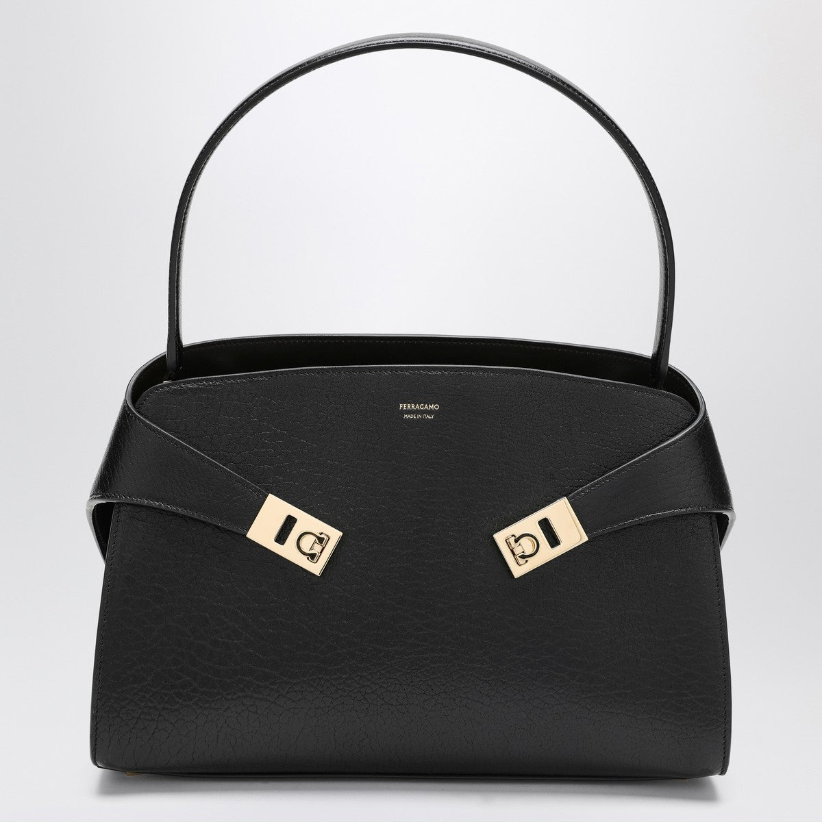 Ferragamo Ferragamo Black/ brown leather Hug M handbag