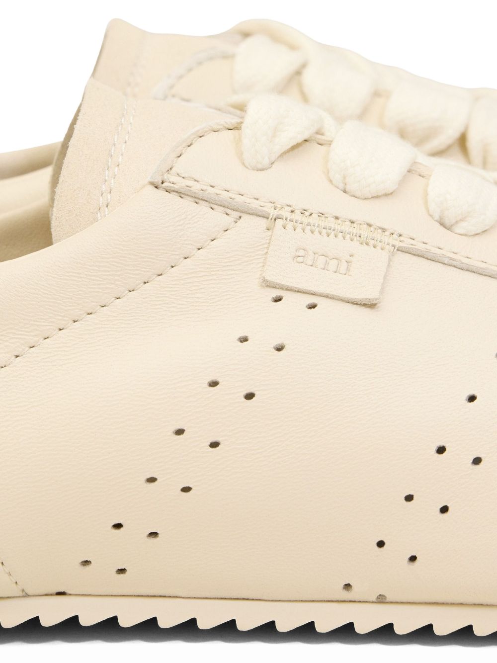 Ami Paris Ami Paris Sneakers Ivory