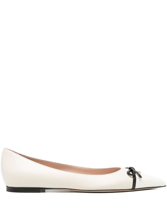 Valentino Garavani Valentino Garavani Flat shoes Ivory