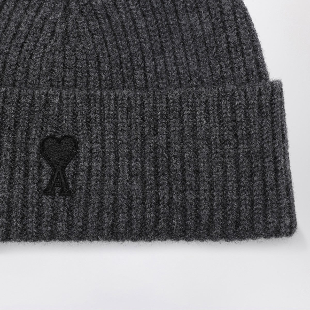 Ami Paris Ami Paris Ami de Coeur grey wool beanie